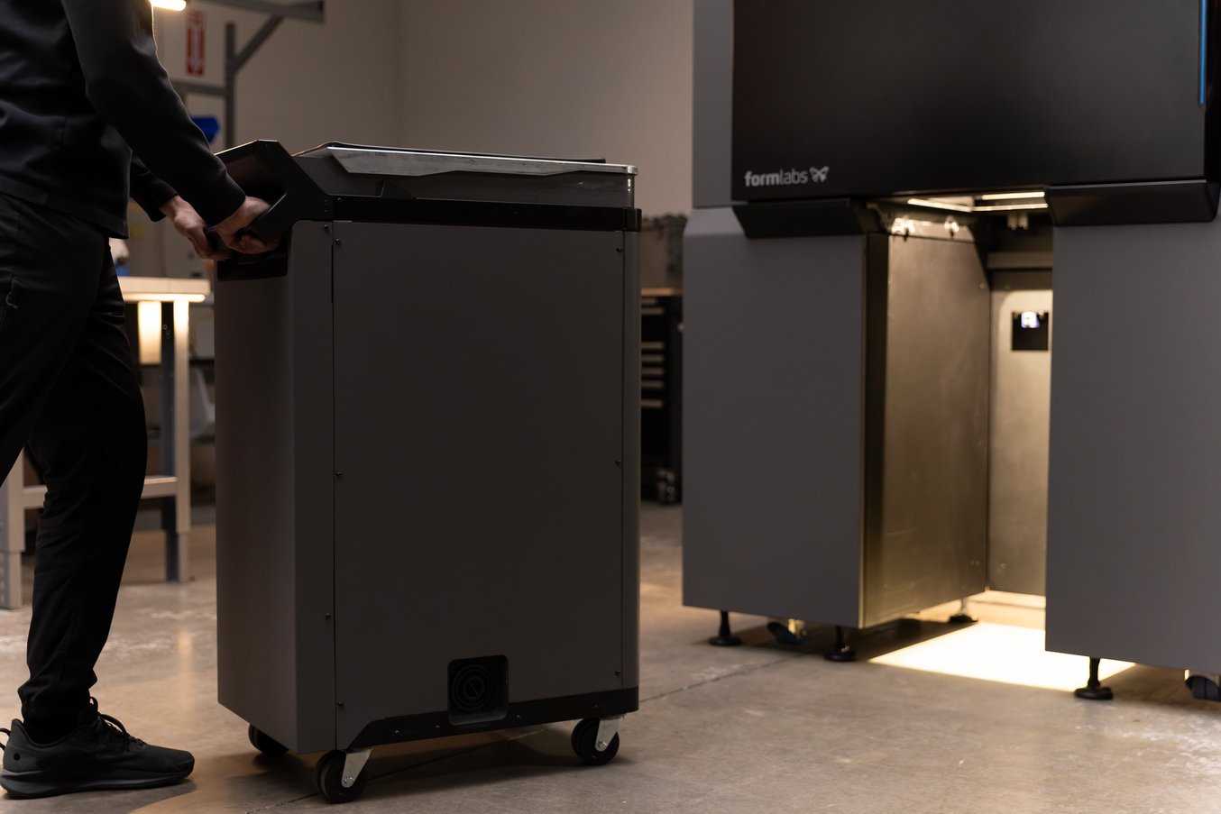 Formlabs Fuse X1 printer with Build Unit